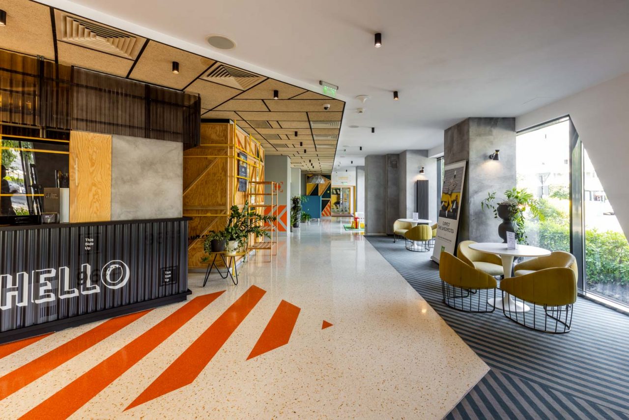 simple hotel lobby design